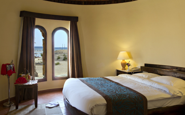 Three Corners Fayrouz Plaza Beach Resort