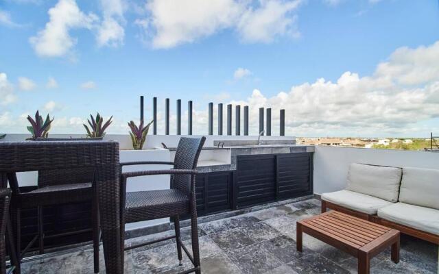 PH 312 Two bedroom rooftop and private pool