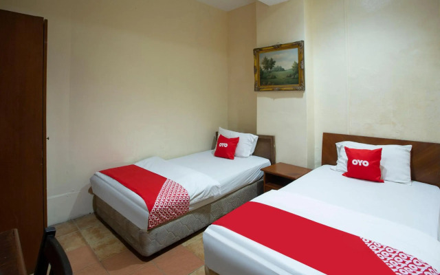 SPOT ON 90137 Casavilla Hotel Pudu