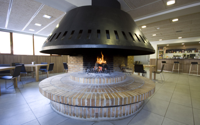 Hotel y Apartamentos SNO Isaba