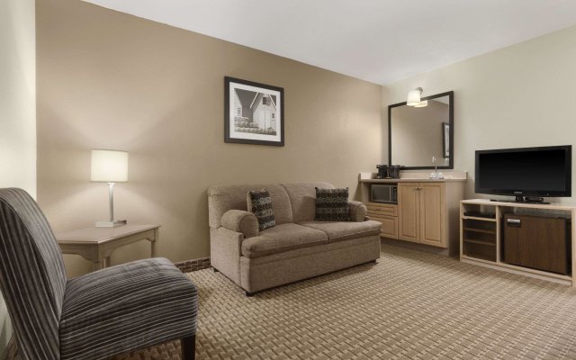 Travelodge Suites by Wyndham Saint John