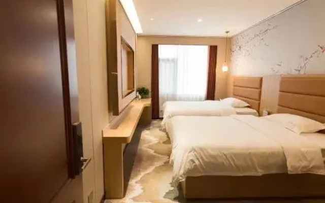 Luming Dengke Hotel