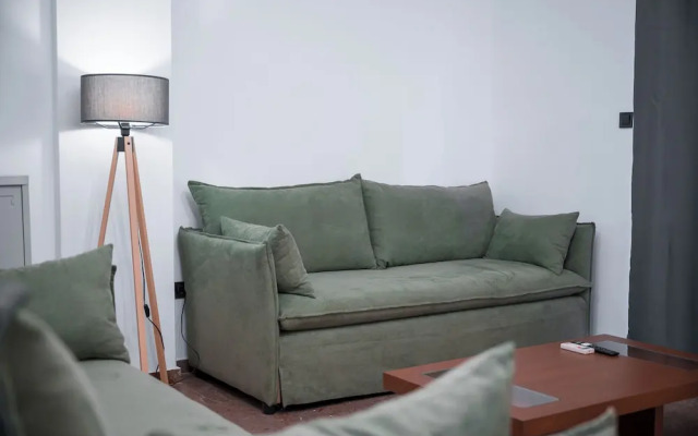Grec Maison Piraeus by GrecCollection