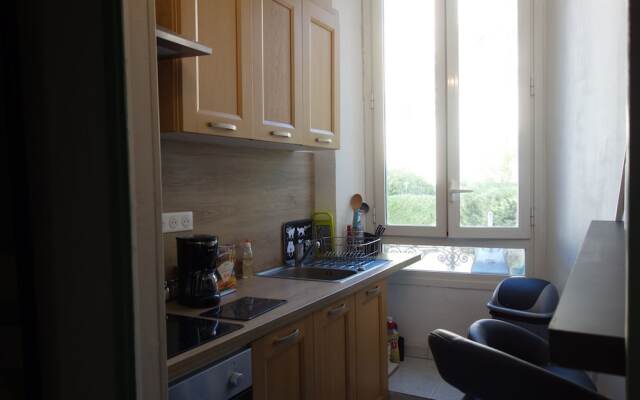 Welcome to Cannes - GALIENNI 3