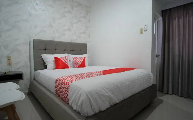 OYO 487 Gajah Mada Hotel
