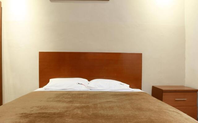 RedDoorz near Balai Kota Surabaya