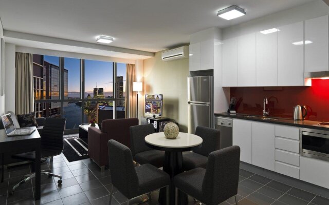 Meriton Serviced Apartments Adelaide Street