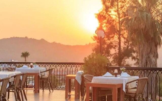 Pine Forest Hotel