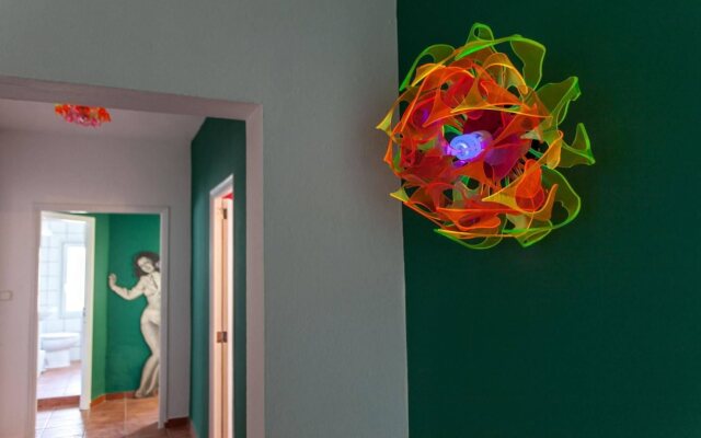Cosmos Grand Hostal