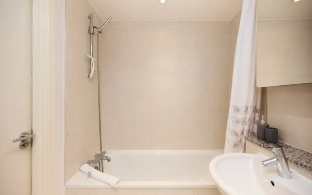 The River Thames Hideout - Modern 1bdr Flat