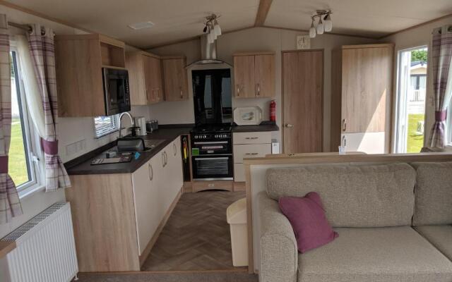 4 Berth Luxury Static Home