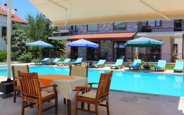 Vira Apart Hotel & Suites