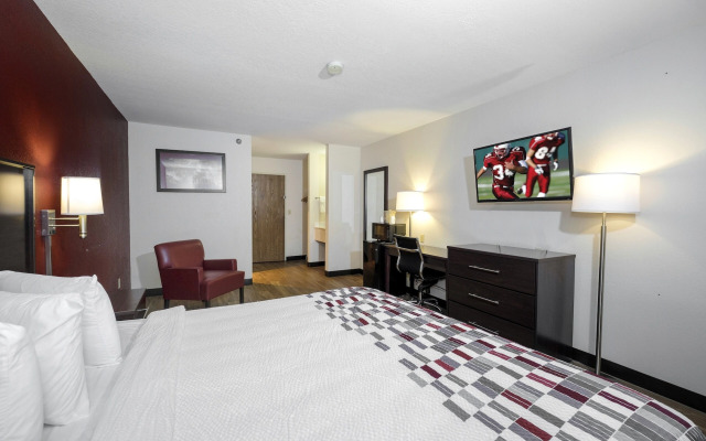 Red Roof Inn Holton
