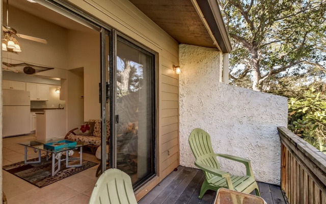 Dog Friendly Condo, Easy Access to Amelia Island Beautiful Beaches by RedAwning