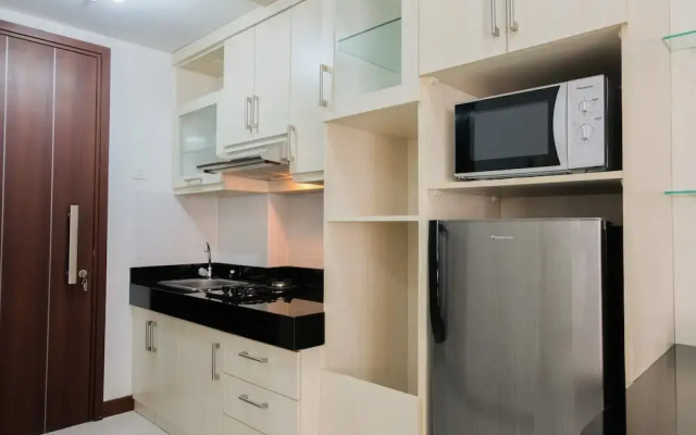 Simply Furnished Studio Apartment at Scientia Residence