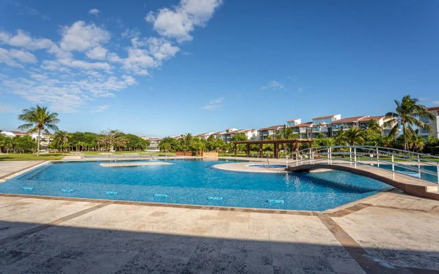Casa Sky Penthouse Mareazul 2 Bedroom Condo by RedAwning