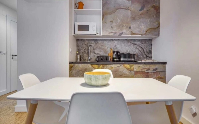 Cosy Modern 1bdr Apt in Central Lisbon