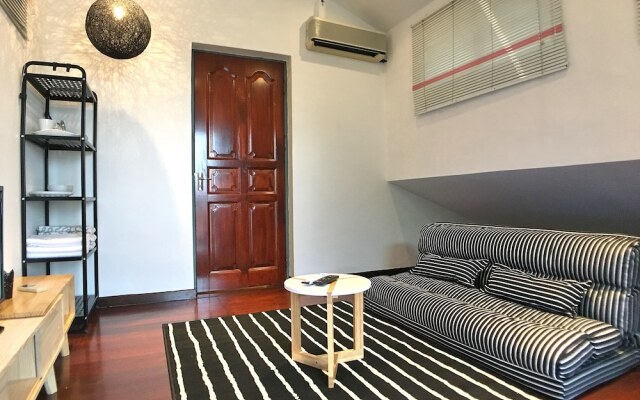 iBook10 Deluxe Loft Suite Room by iBook Homestay