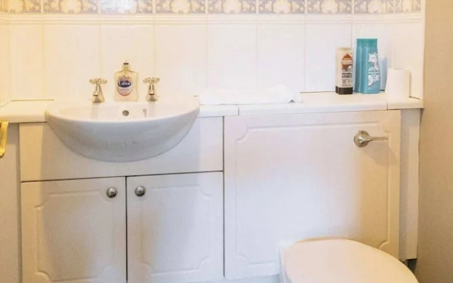 Snug & Serene 2BD Flat - Roseburn