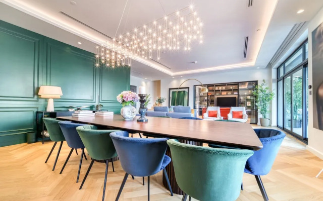 Modern 3BR Palm Penthouse w Private Plunge Pool