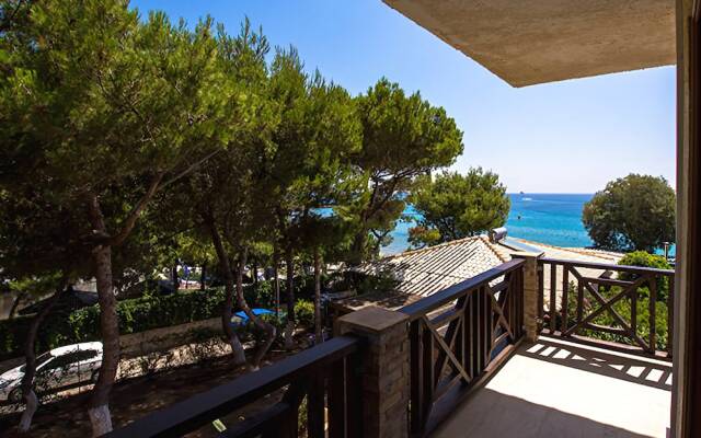 Koukis Holiday Club