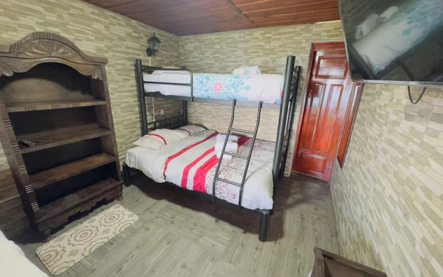 Hotel Hanna Suites