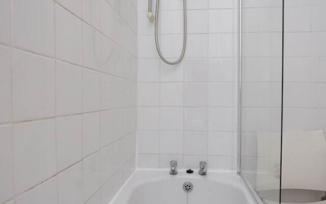 St James Apartment