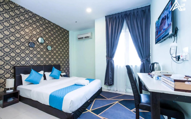 8 Hotel by OYO Rooms