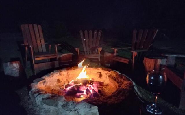 A Log Home at Buffalo Creek