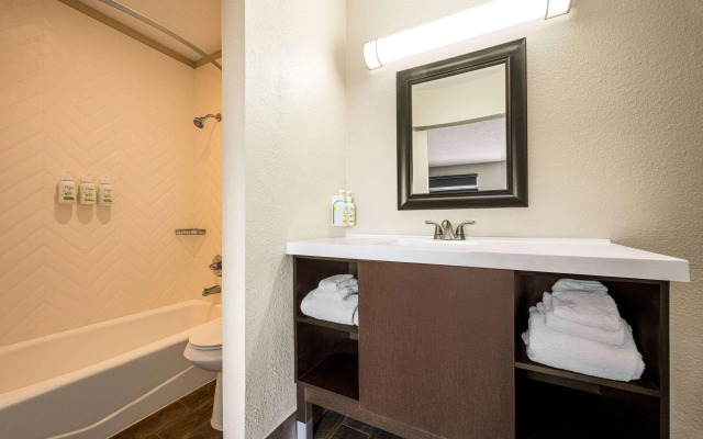 Baymont by Wyndham Kingman