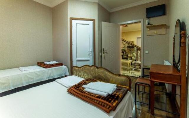 Hotel Guglux