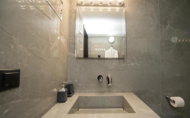 Luxury Premium Suite #1