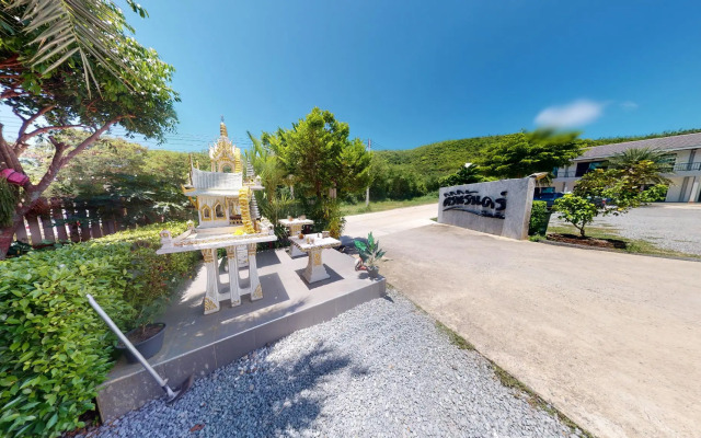 SiriNiran Resort
