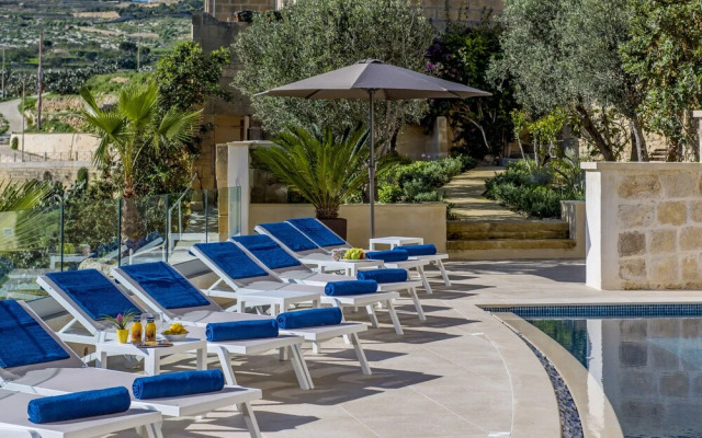 Viewpoint Boutique Living