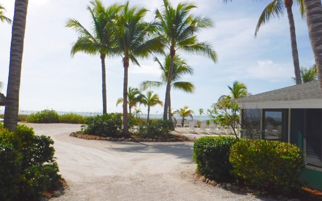 Waterside Inn on the Beach