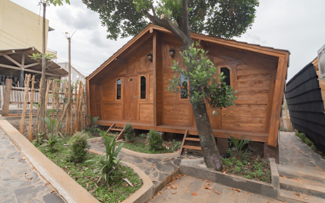 Urbanview Hotel Kangen Bungalow Purwakarta by RedDoorz