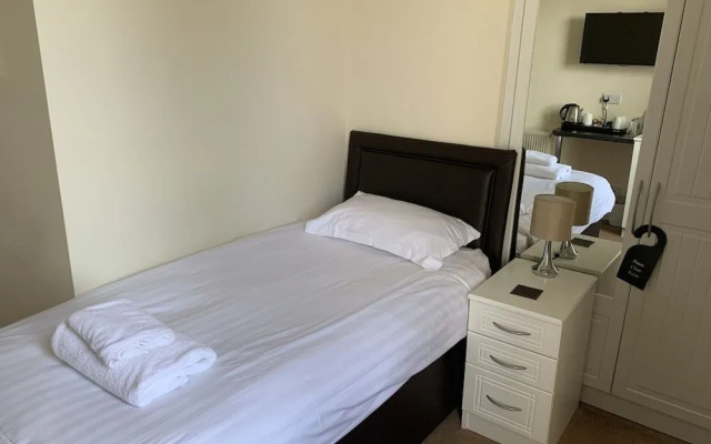 The Lawns Guest House