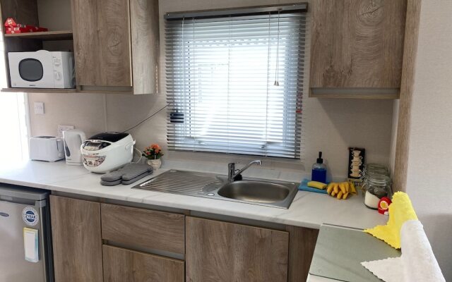 Immaculate 3 Bedroom Caravan in Presthaven