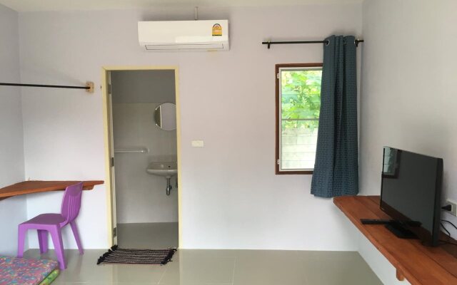 Pak Dee Resort