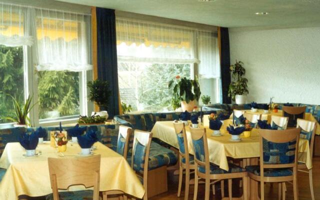 Hotel Löwen by Mastiff