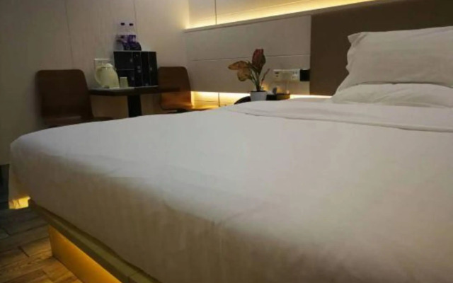 Ala Zhuoying Hotel (Foshan Nanhai Hongwei Building)