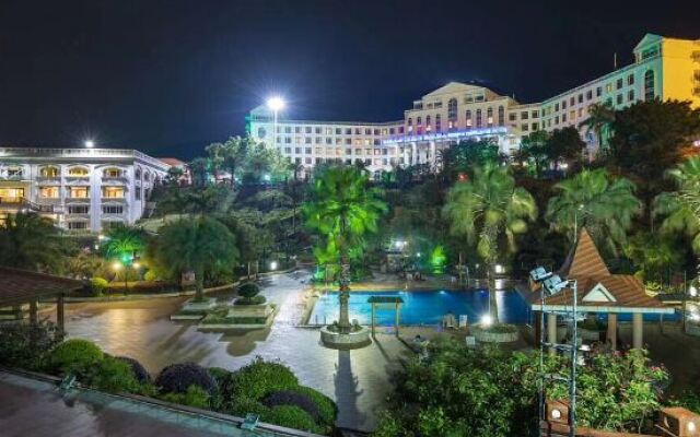 Lianhu Resort