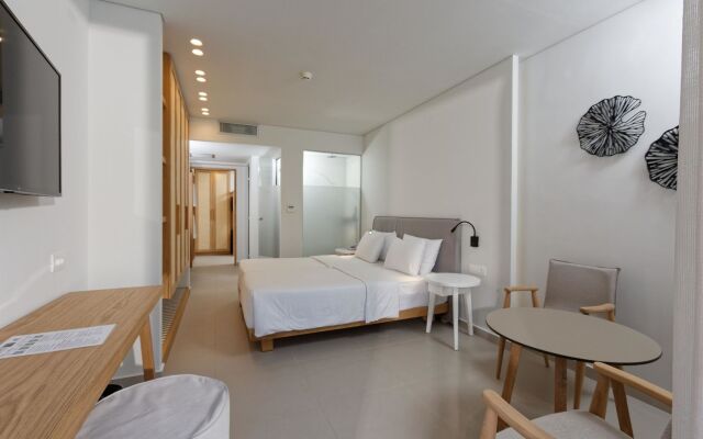 Anissa Beach & Village Resort