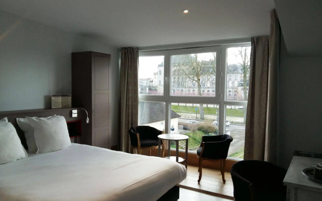 Logis Hôtel Les Pages