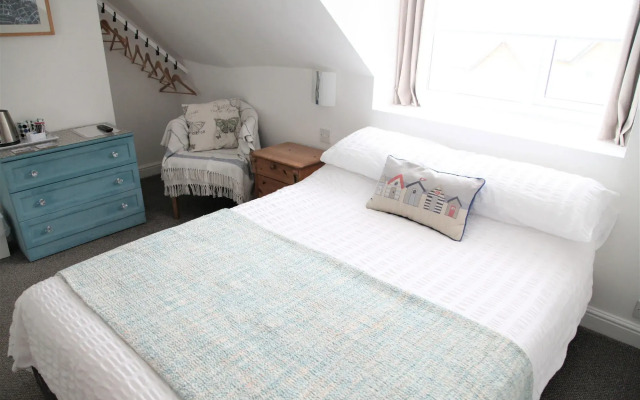 Summer Breeze Guest House