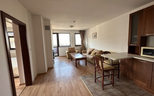 Spacious Mountain View Apartment