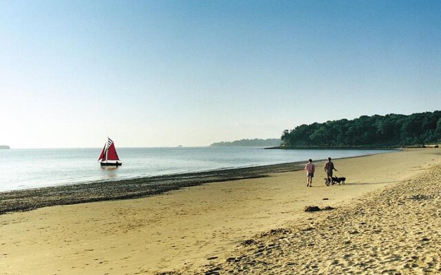 Priory Bay Hotel, Golf & Beach Club