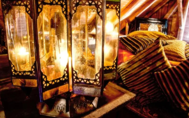 Bijou Hotel / Love And Romance – Guest Rooms – Kallnach