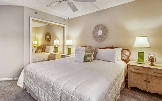 Inlet Reef 209 3 Bedroom Condo by RedAwning