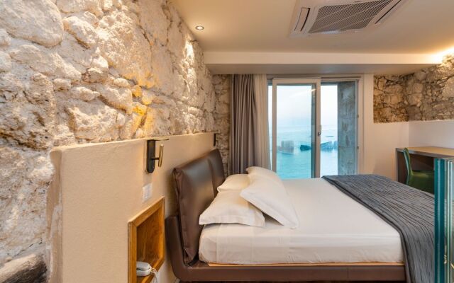 Re Dionisio Luxury Suites